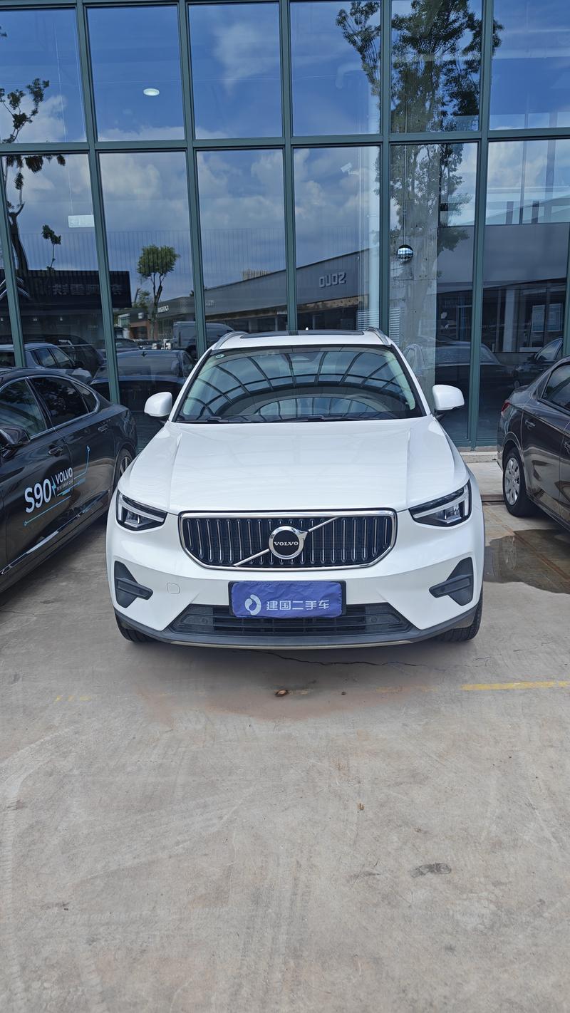 Volvo XC40, 2024 — фото 2 из 8