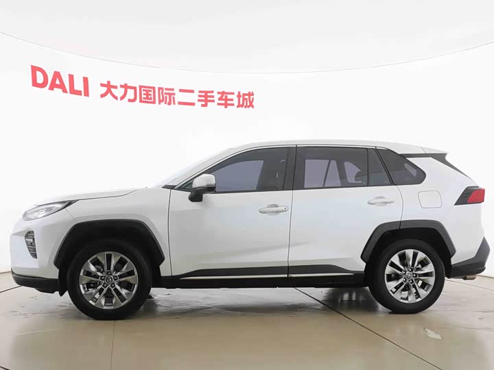 Toyota Wildlander, 2022 — фото 5 из 9