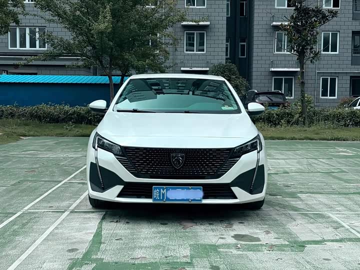 Peugeot 408, 2022 — фото 6 из 9