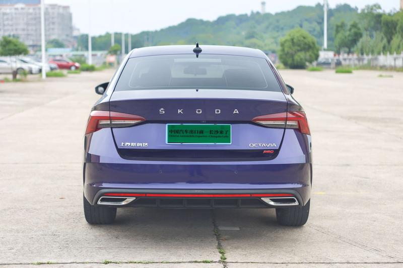 Skoda Octavia Pro, 2022 — фото 5 из 12