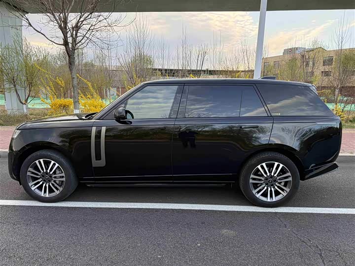 Land Rover Range Rover, 2023 — фото 3 из 9