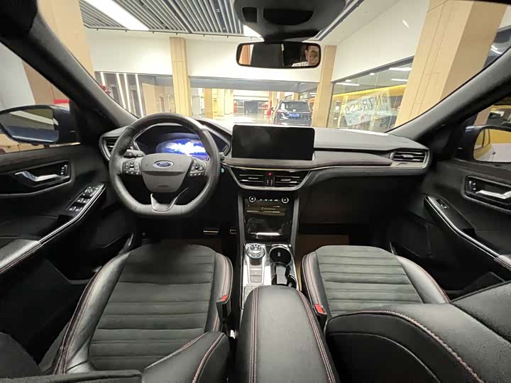 Ford Escape, 2022 — фото 9 из 9