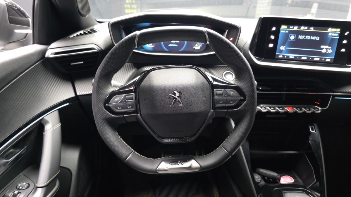 Peugeot 2008, 2023 — фото 12 из 12