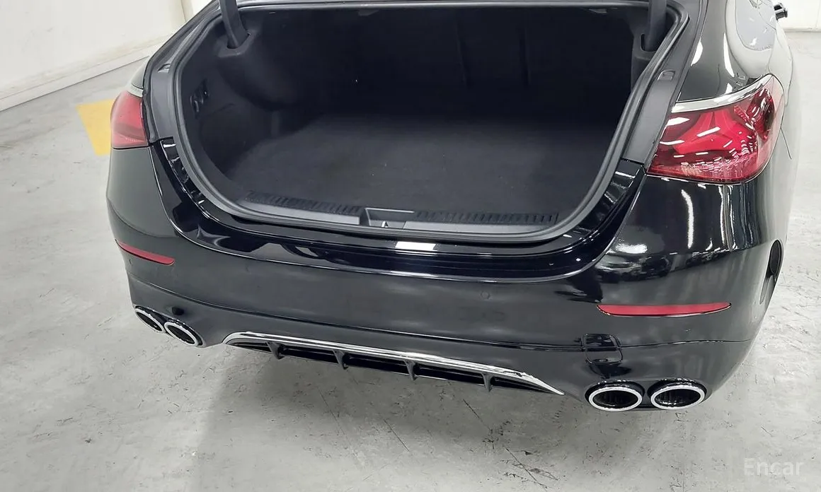 Mercedes-Benz E-Class, 2025 — фото 11 из 12