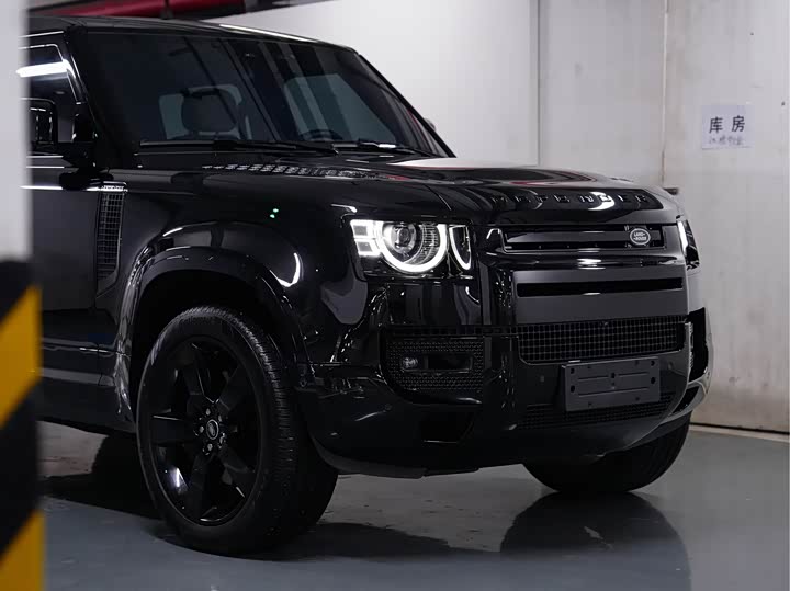 Land Rover Defender, 2025 — фото 7 из 9
