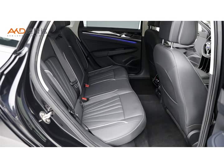 Volkswagen Passat, 2023 — фото 8 из 9
