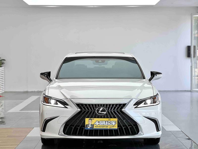 Lexus ES, 2024 — фото 2 из 12