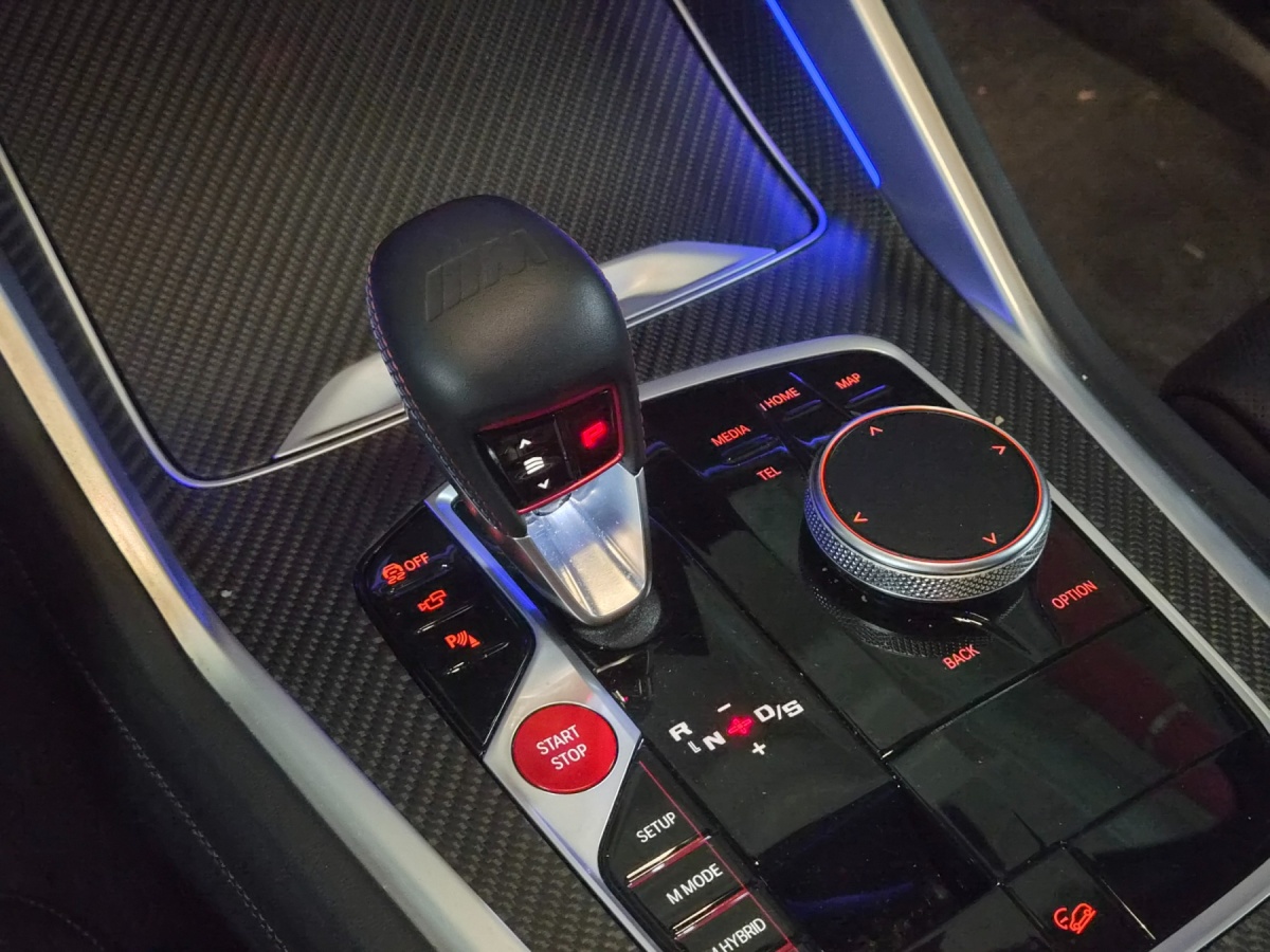 BMW XM, 2025 — фото 12 из 12