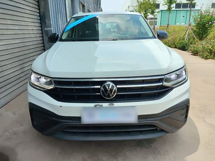 Volkswagen Tiguan L Pro, 2024 — фото 3 из 9