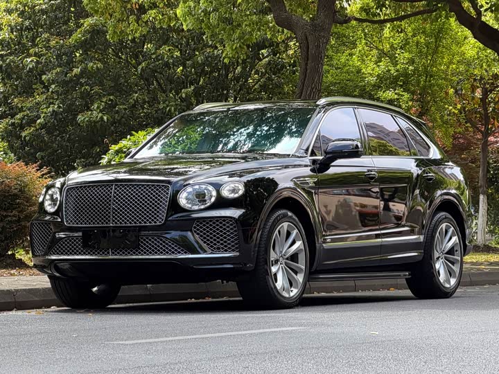 Bentley Bentayga, 2022 — купить в Брянске под ключ