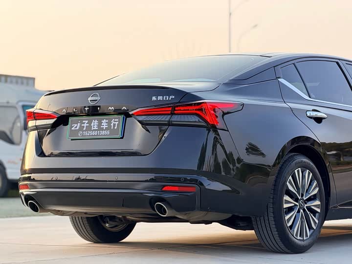 Nissan Teana, 2023 — фото 8 из 9