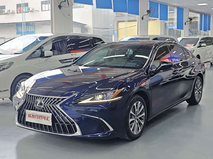 Lexus ES, 2022 — купить в Курске под ключ