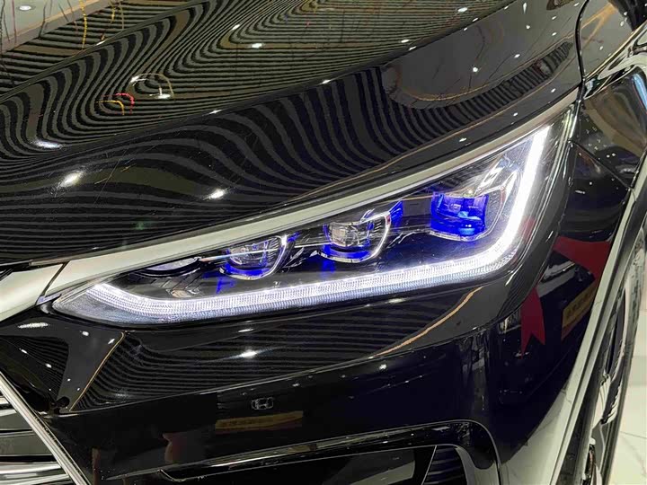 BYD Tang Hybrid/EV, 2023 — фото 7 из 9