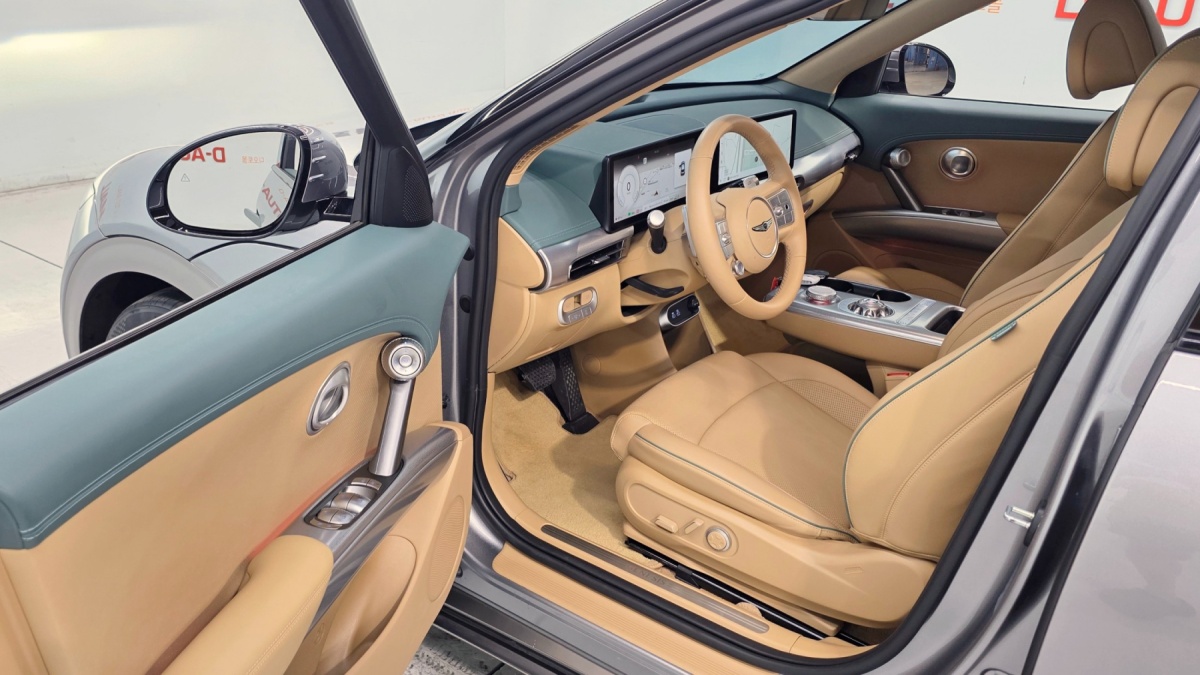 Genesis GV60, 2022 — фото 8 из 12