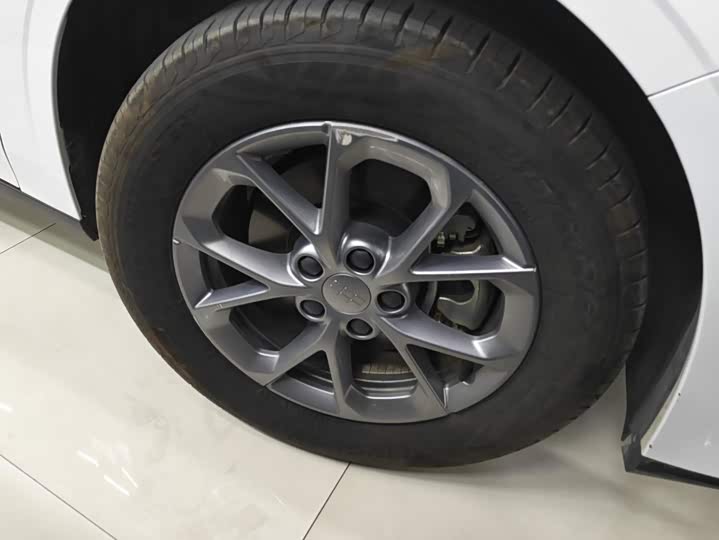 Geely Galaxy L6, 2025 — фото 6 из 9