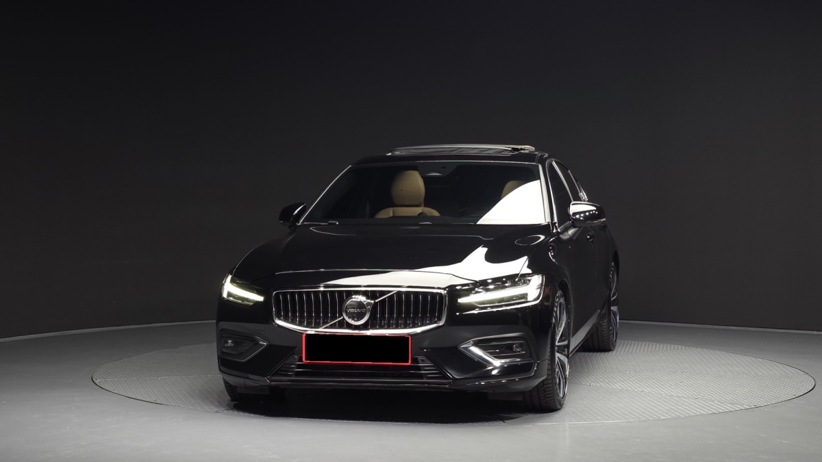 Volvo S60, 2024 — фото 3 из 12