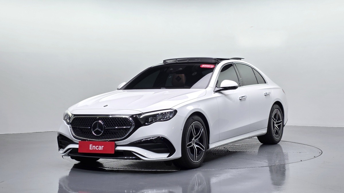 Mercedes-Benz E-Class, 2025 — фото 10 из 12