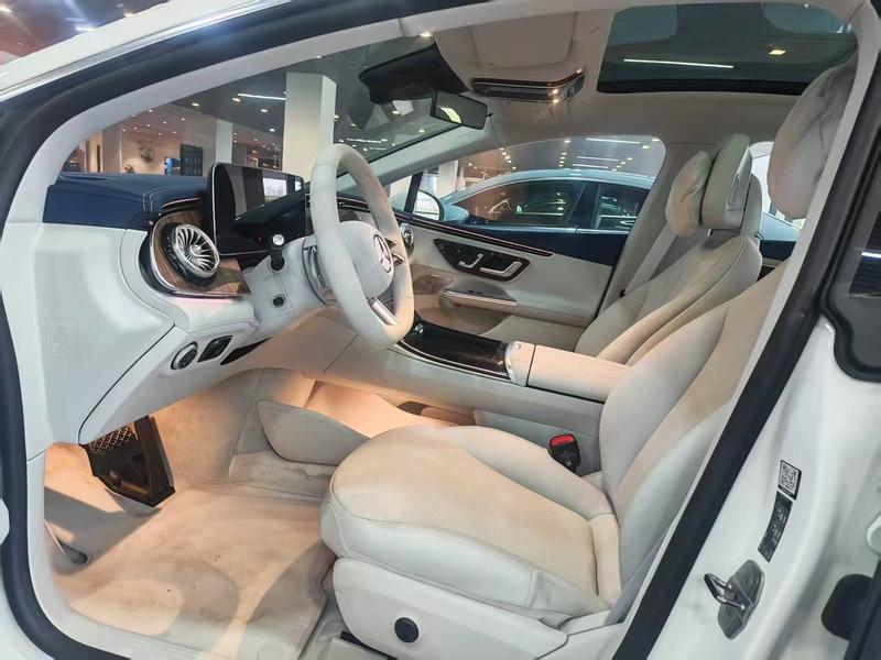 Mercedes-Benz EQE, 2025 — фото 10 из 12