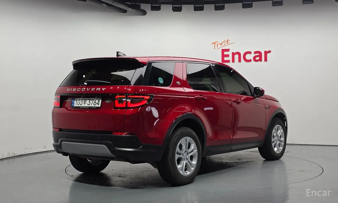 Land Rover Discovery Sport, 2022 — фото 2 из 12