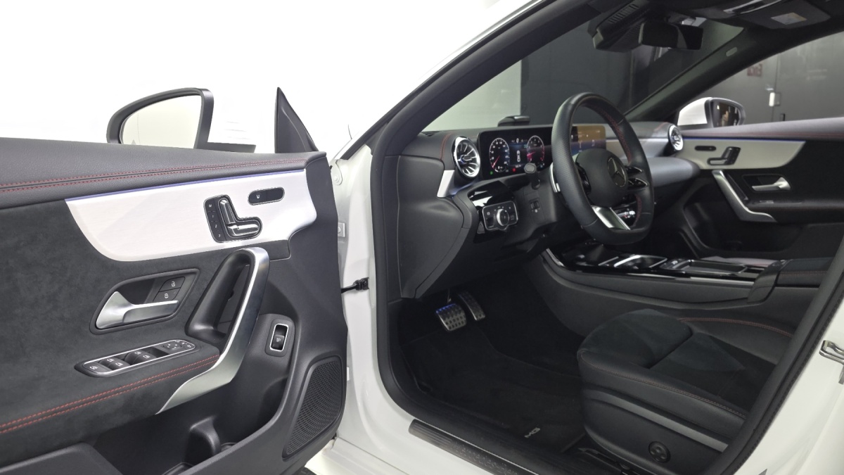 Mercedes-Benz CLA-Class, 2023 — фото 10 из 12