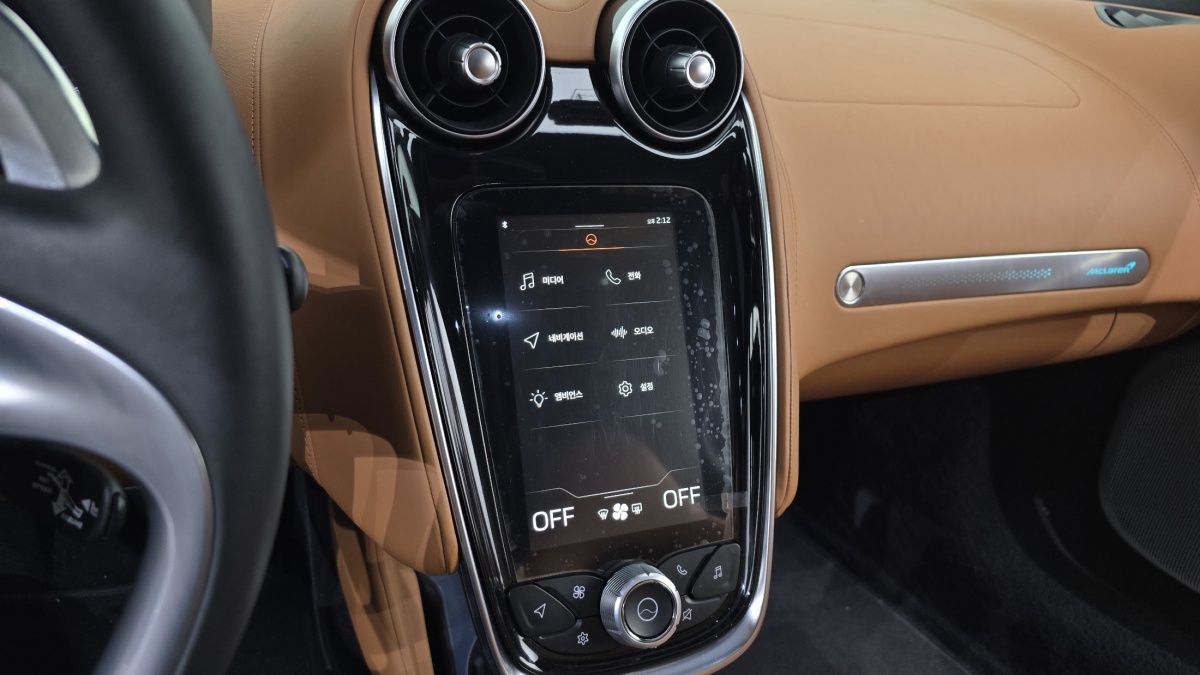 McLaren GT, 2023 — фото 12 из 12