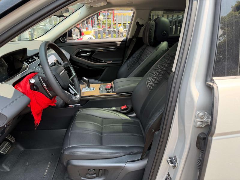 Land Rover Range Rover Evoque L, 2022 — фото 9 из 12