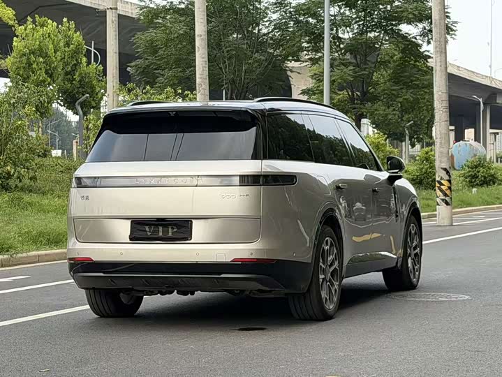 Lynk & Co 900, 2025 — фото 9 из 9