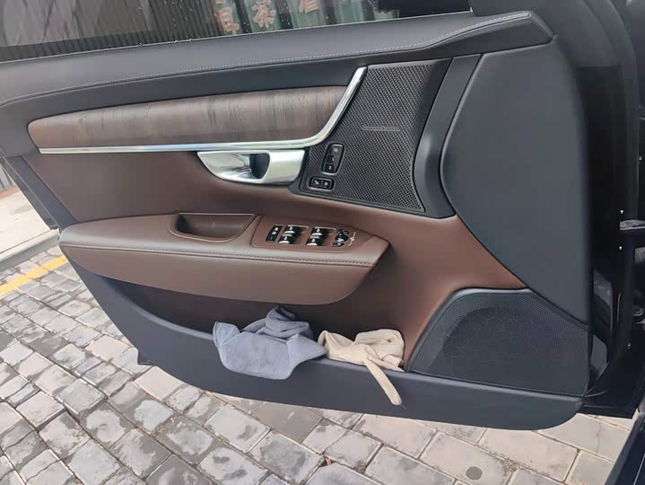Volvo S90, 2023 — фото 7 из 9