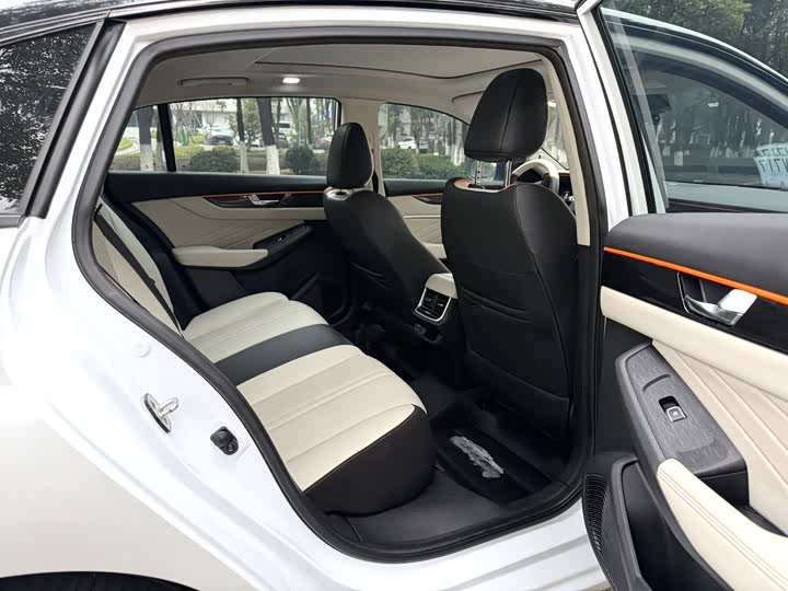 Dongfeng Aeolus Yixuan Max, 2023 — фото 7 из 9