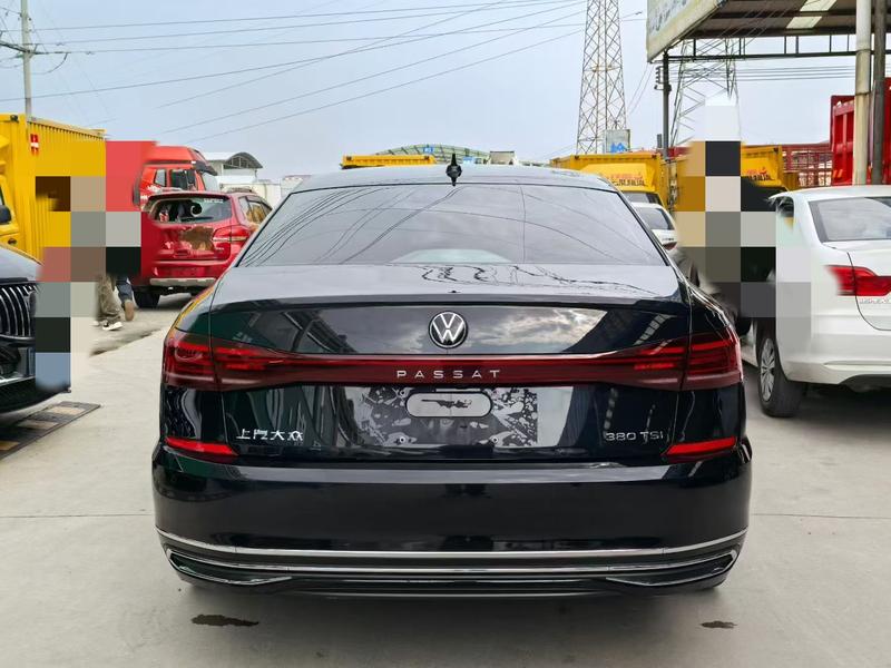 Volkswagen Passat, 2023 — фото 5 из 10