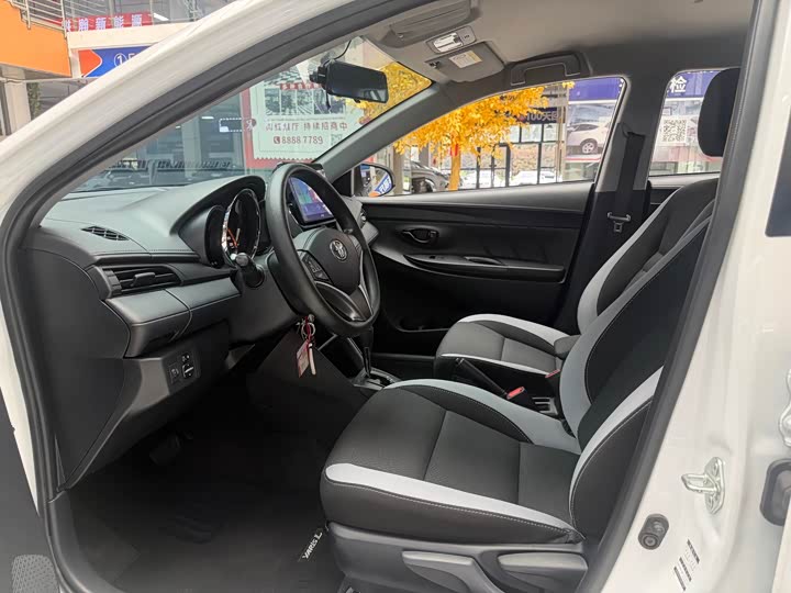 Toyota Yaris L Hatchback, 2022 — фото 9 из 9