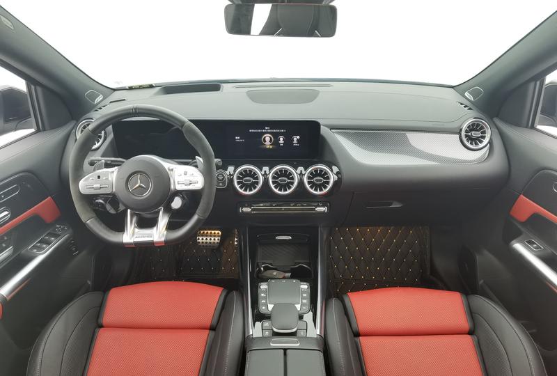 Mercedes-Benz GLA-Class AMG, 2023 — фото 7 из 12