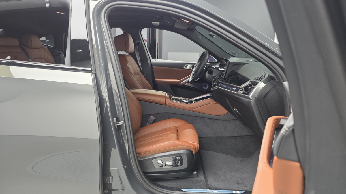 BMW X6, 2025 — фото 10 из 12