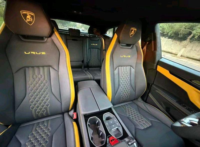 Lamborghini Urus, 2023 — фото 7 из 9