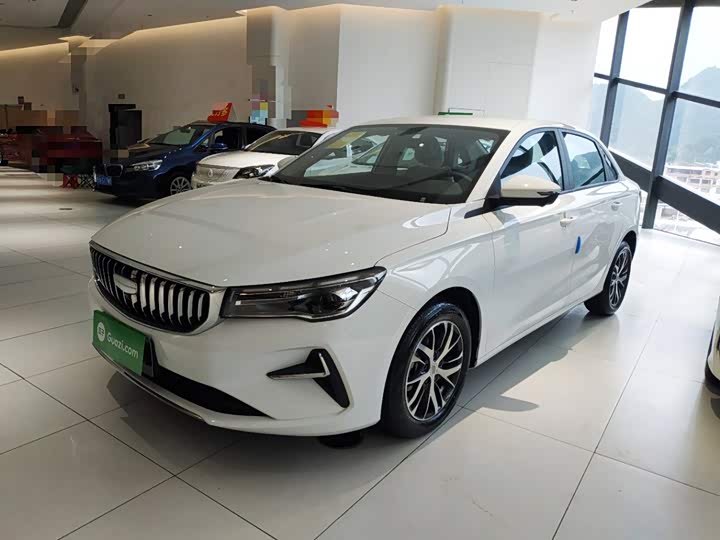 Geely Emgrand, 2025 — фото 2 из 9