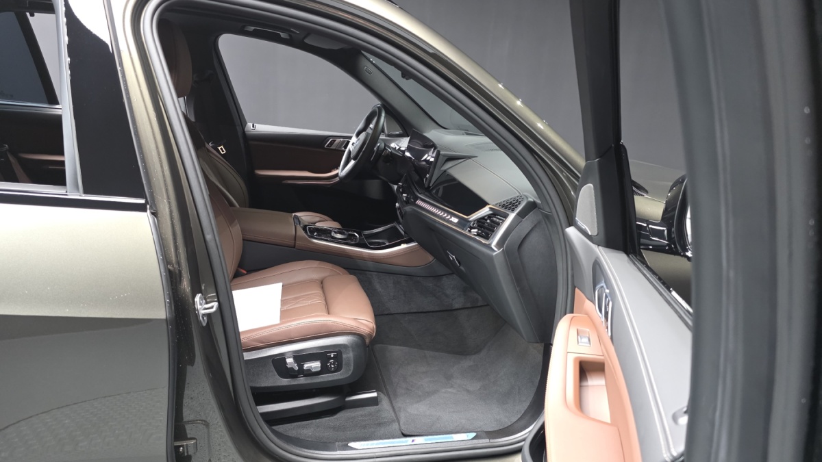 BMW X5, 2025 — фото 10 из 12