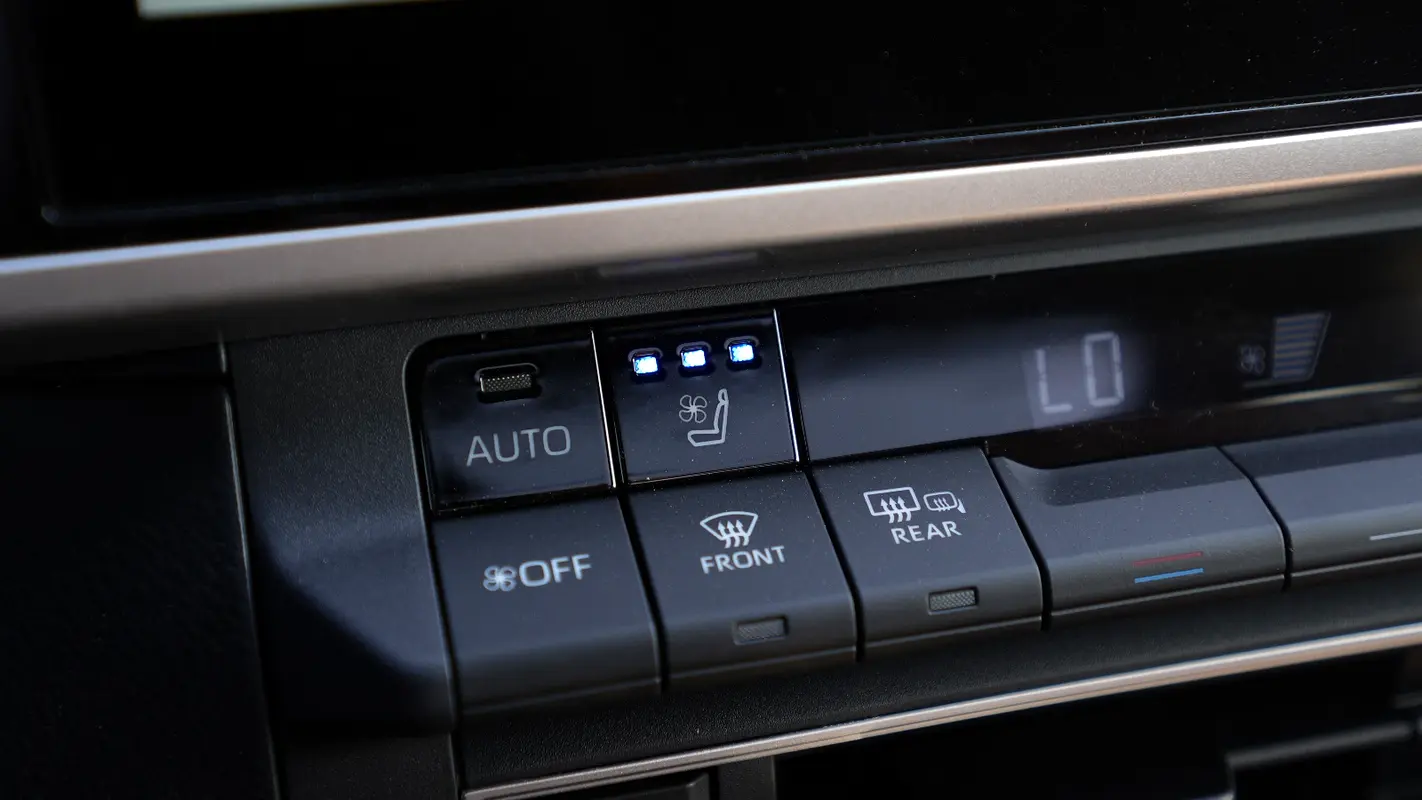Toyota Camry, 2026 — фото 10 из 10