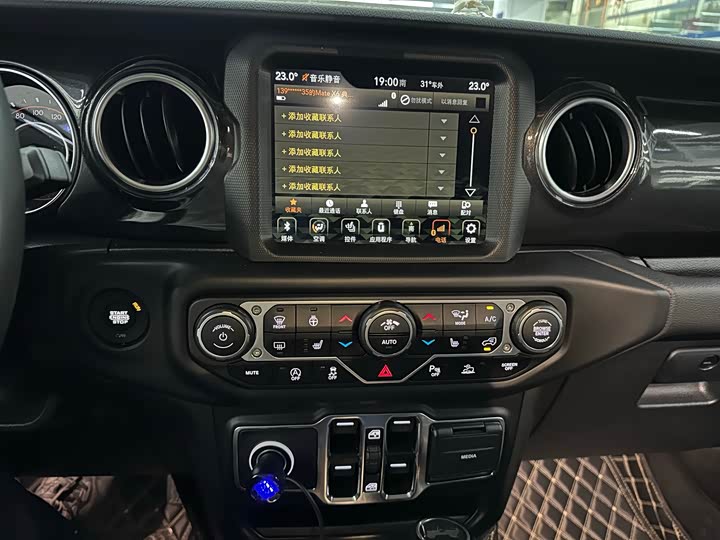Jeep Wrangler, 2023 — фото 9 из 9