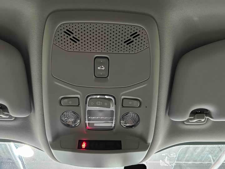 Peugeot 2008, 2024 — фото 9 из 9