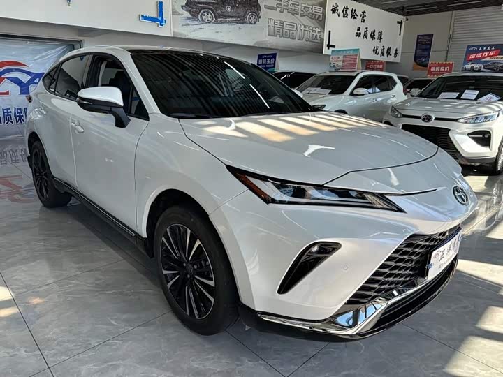 Toyota Venza, 2023 — купить в Брянске под ключ