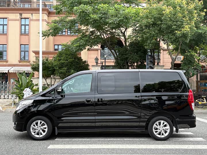 Dongfeng Forthing Lingzhi Plus, 2023 — фото 8 из 9