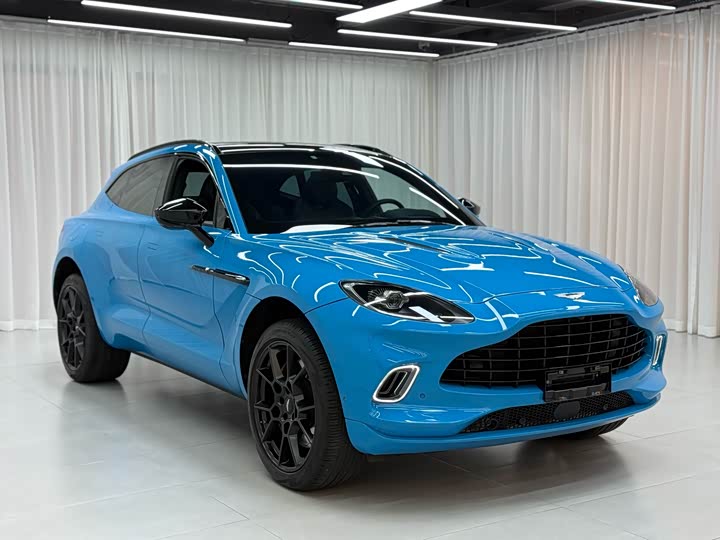 Aston Martin DBX, 2022 — фото 3 из 9