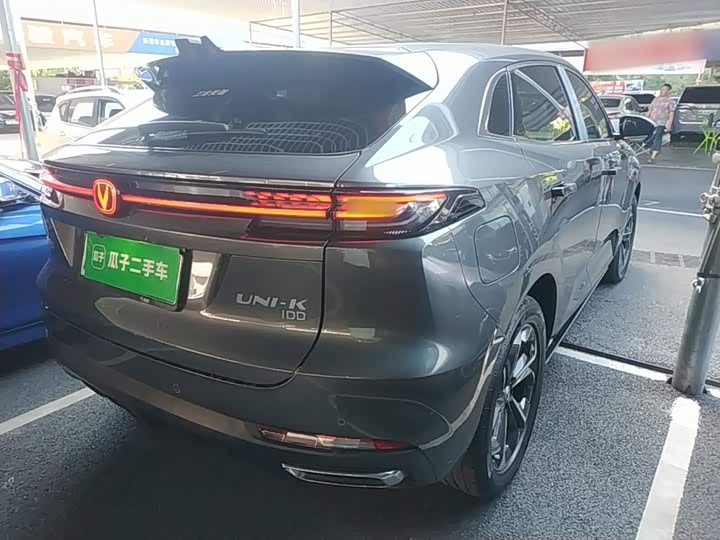 Changan UNI-K Hybrid, 2023 — фото 7 из 9