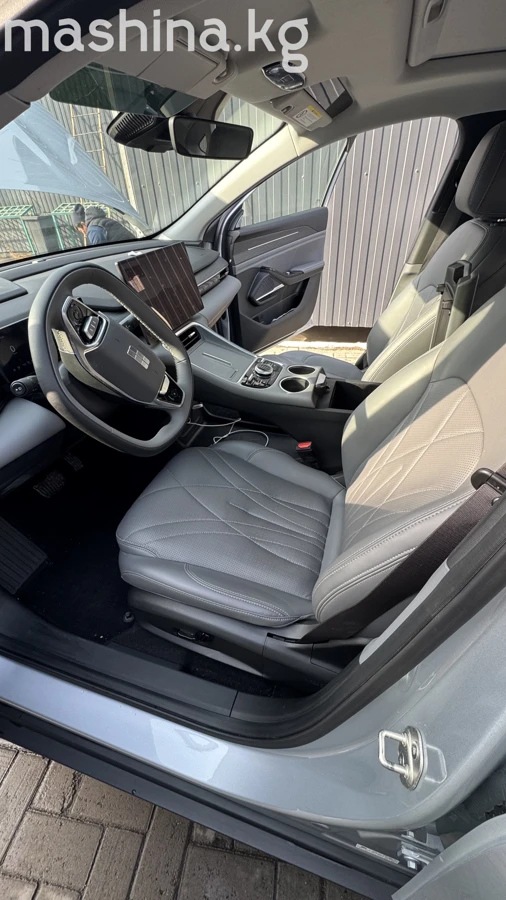 Geely Galaxy L6, 2025 — фото 3 из 8