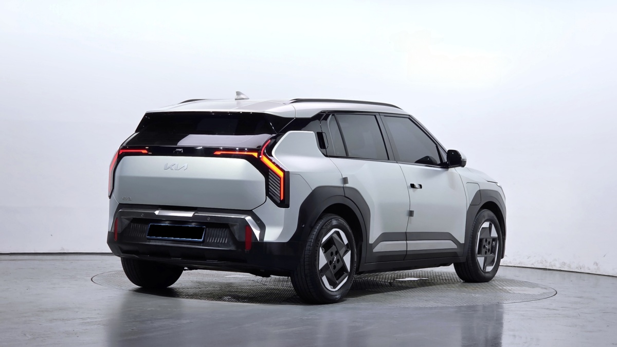 Kia EV3, 2024 — фото 2 из 12