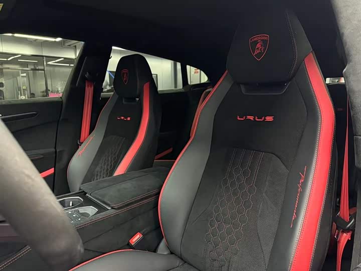 Lamborghini Urus, 2023 — фото 7 из 9