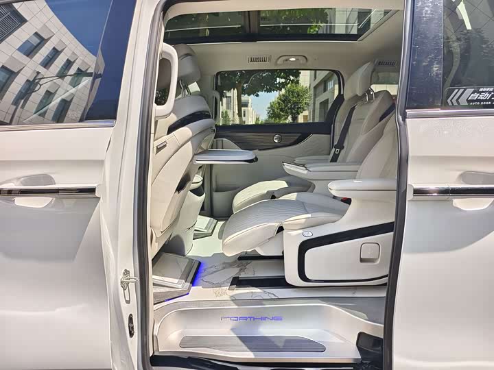 Dongfeng Forthing Xinghai V9, 2024 — фото 5 из 9