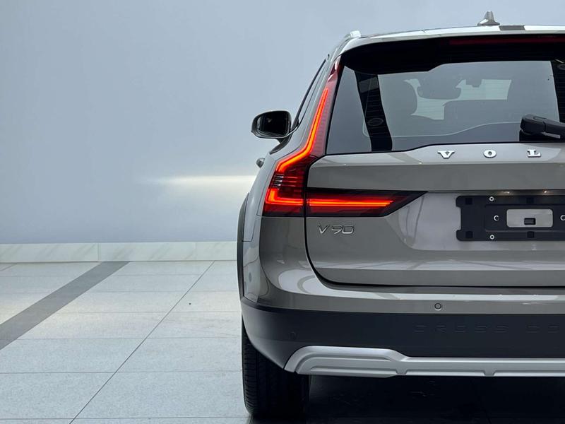Volvo V90, 2023 — фото 7 из 12
