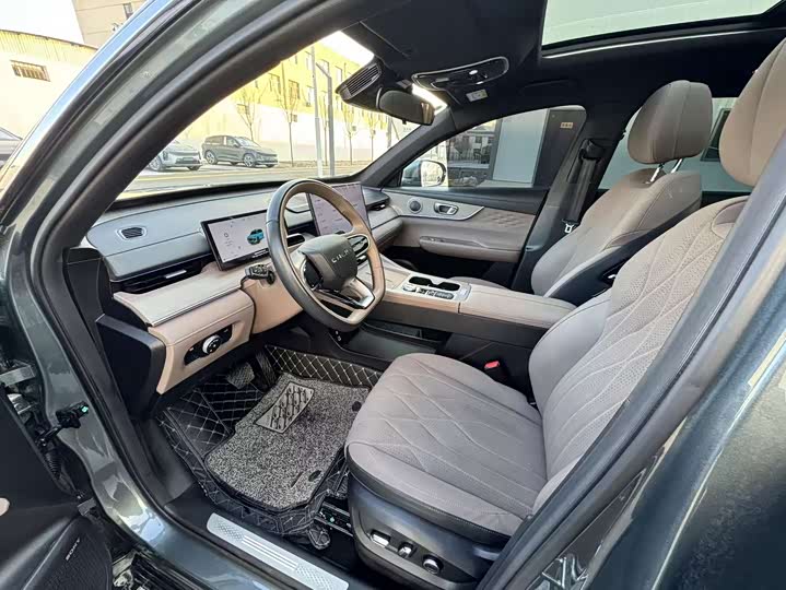 Chery Tiggo 8 Plus, 2024 — фото 7 из 9