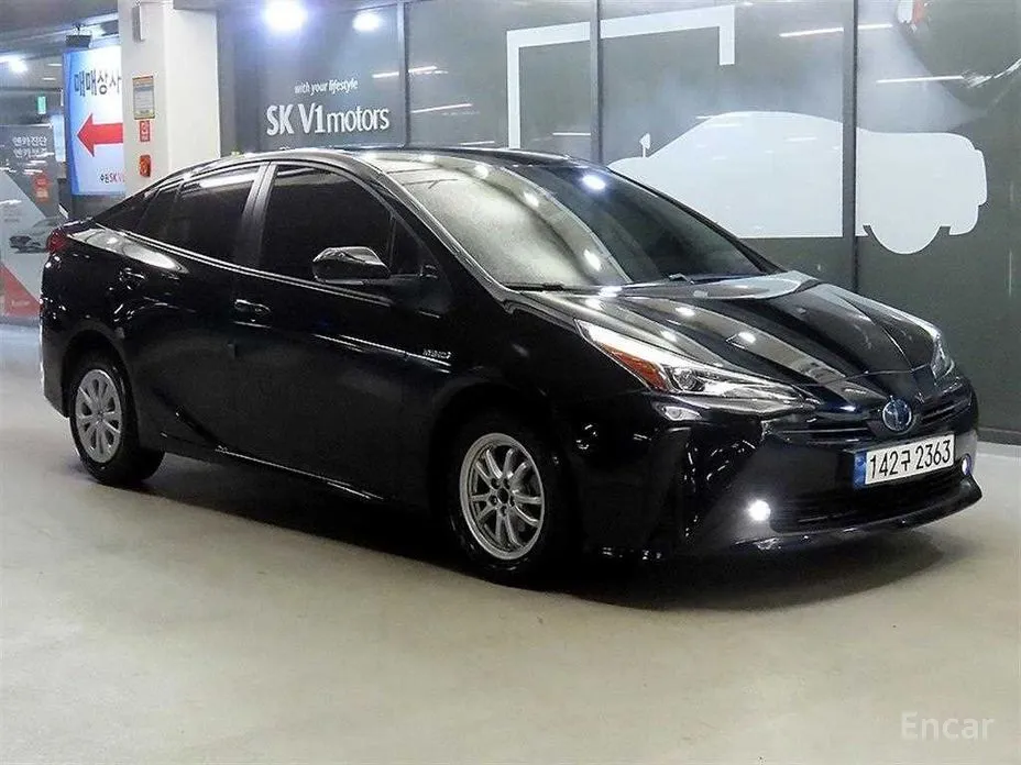 Toyota Prius, 2021 — купить в Перми под ключ